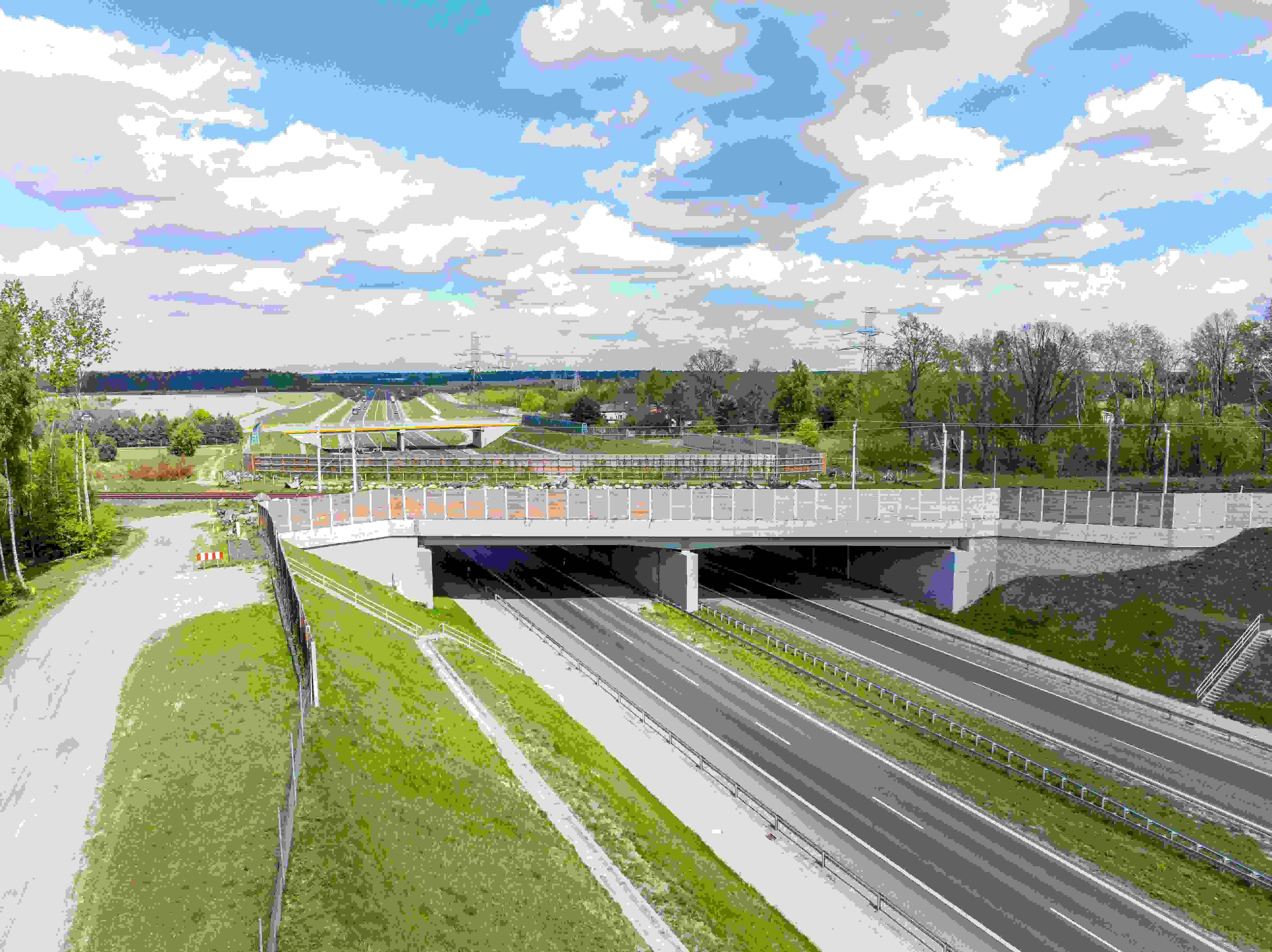 软土地质高速公路低碳高效与精细化高标准修建关键技术